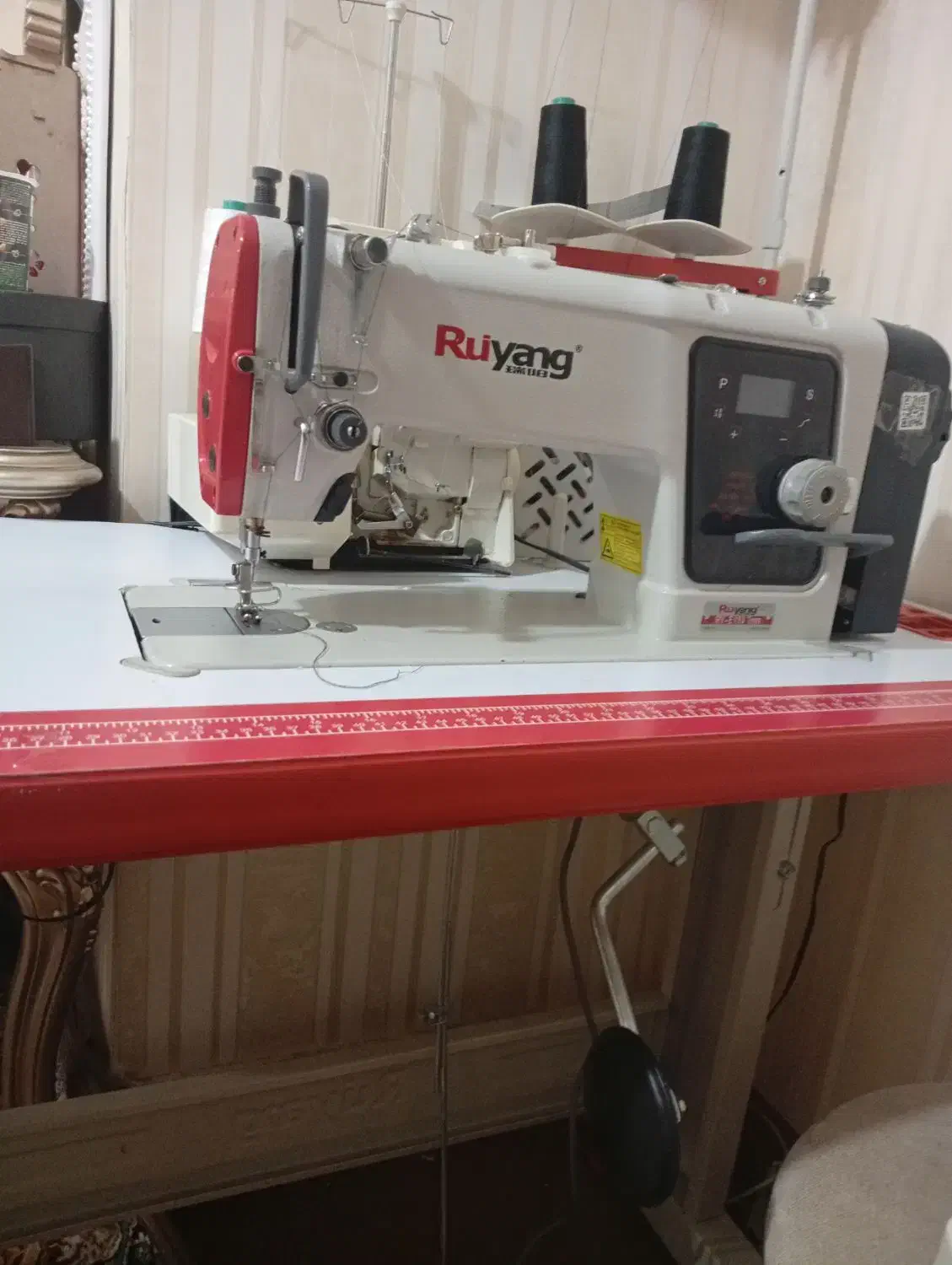 چرخ راسته دوز رویانگ|چرخ خیاطی و ریسندگی|بندر ماهشهر, |دیوار