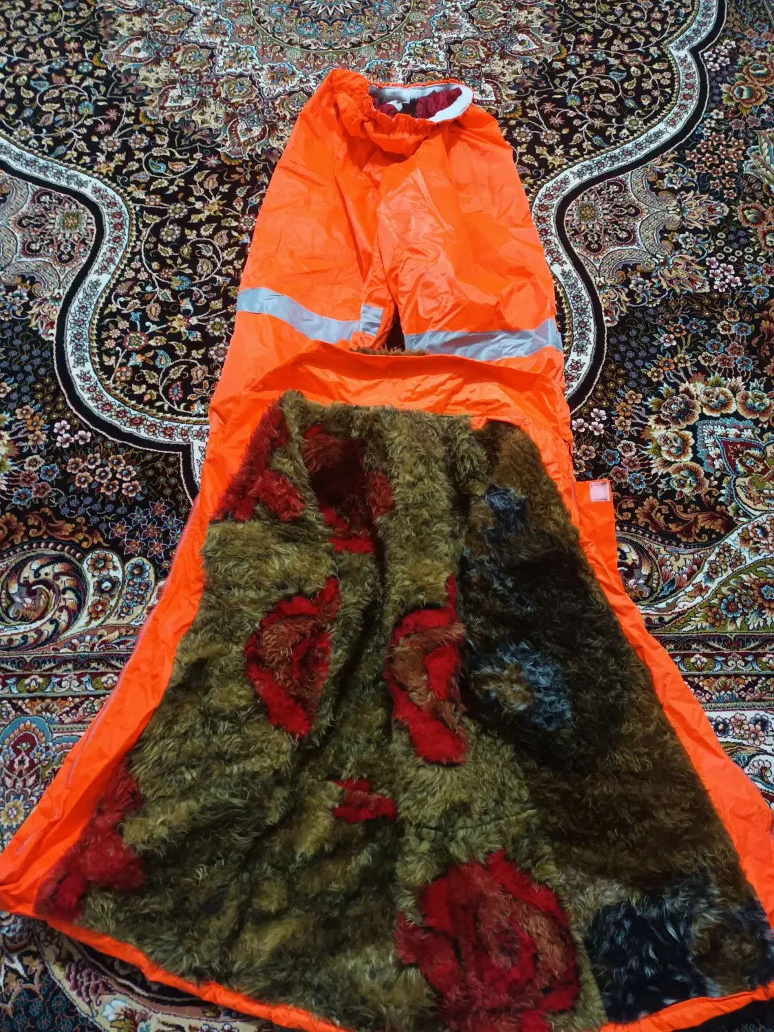 بادگیر زد اب|لباس|تربت‌حیدریه, کلاته توکلی|دیوار