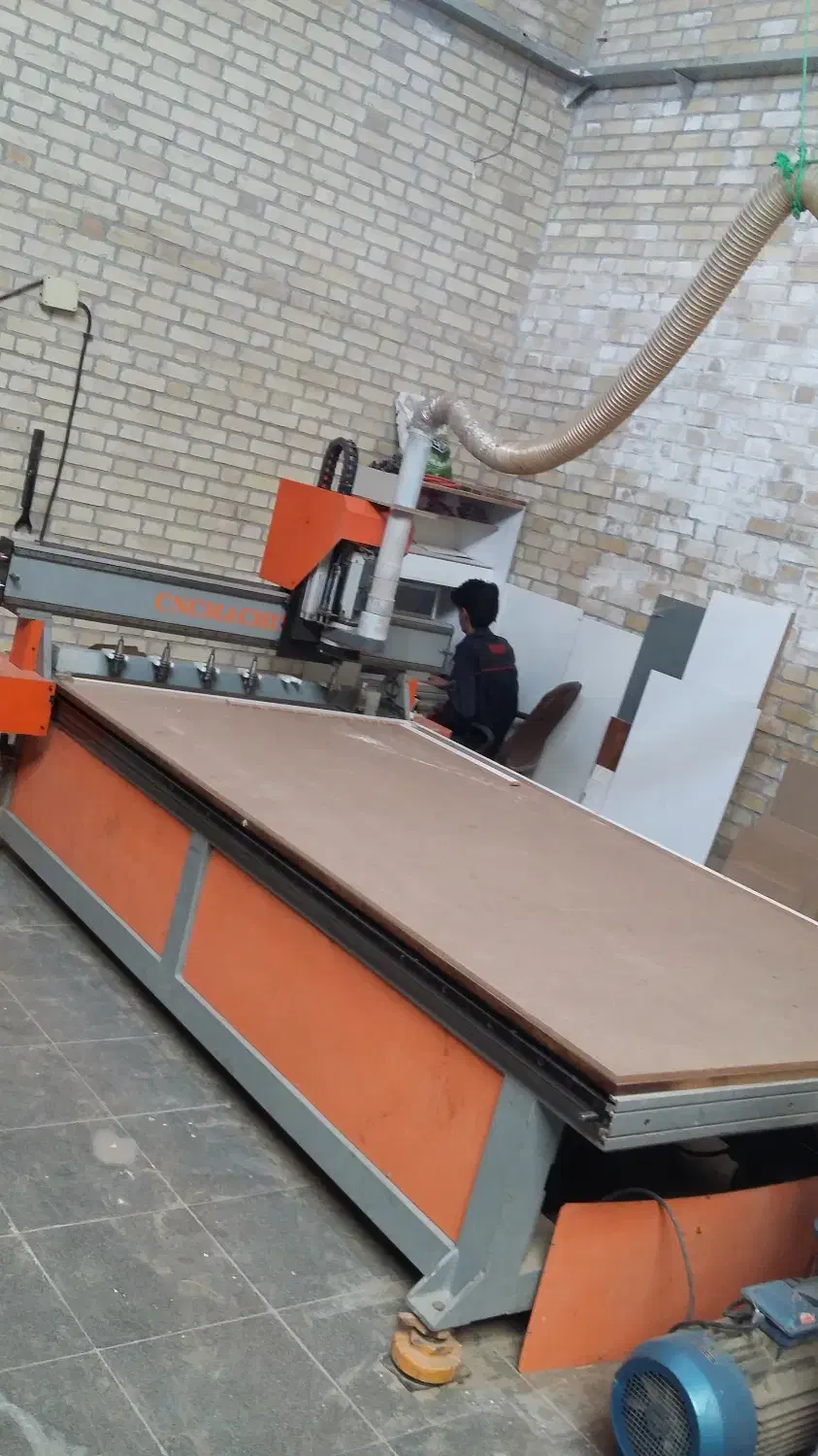 نیروکارماهروساده جهت کارگاه CNCوکیوم|استخدام صنعتی، فنی، مهندسی|یزد, |دیوار