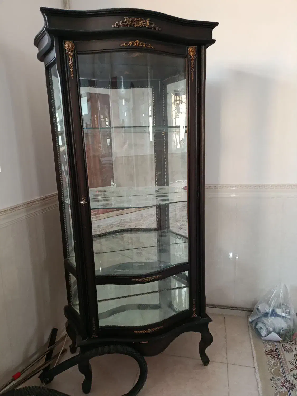 بوفه برای ظرف|بوفه، ویترین، کنسول|پیشوا, |دیوار