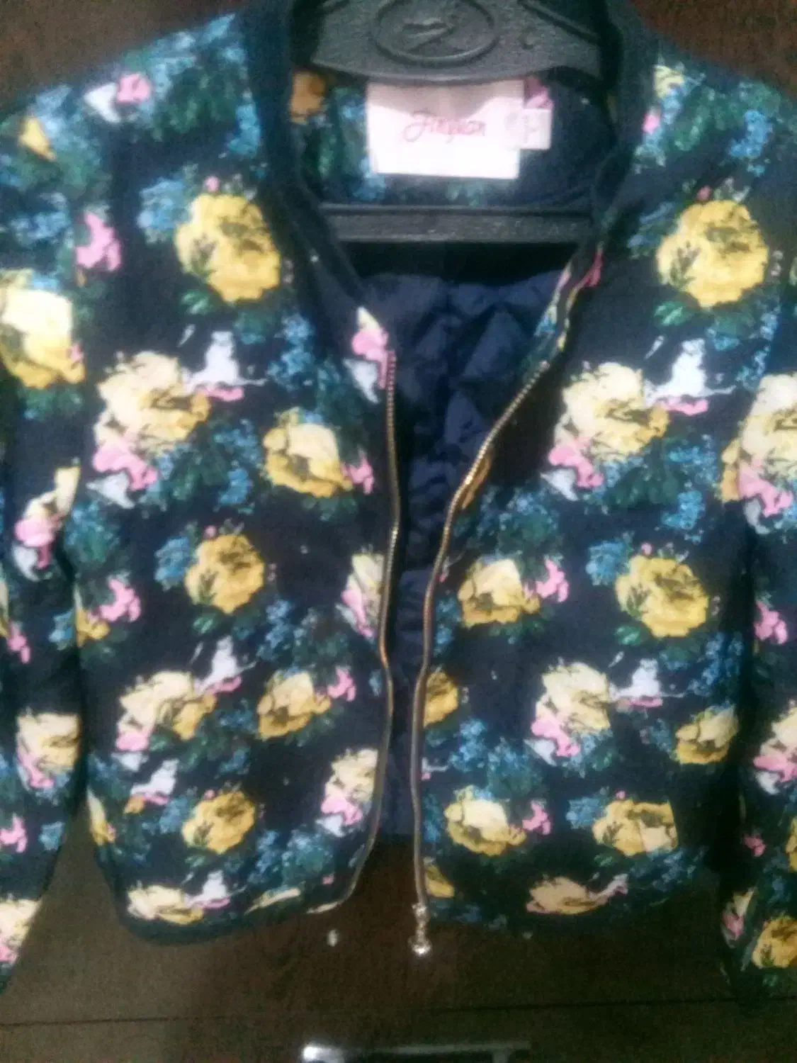 لباس دخترانه|لباس|تربتحیدریه, نواب صفوی|دیوار