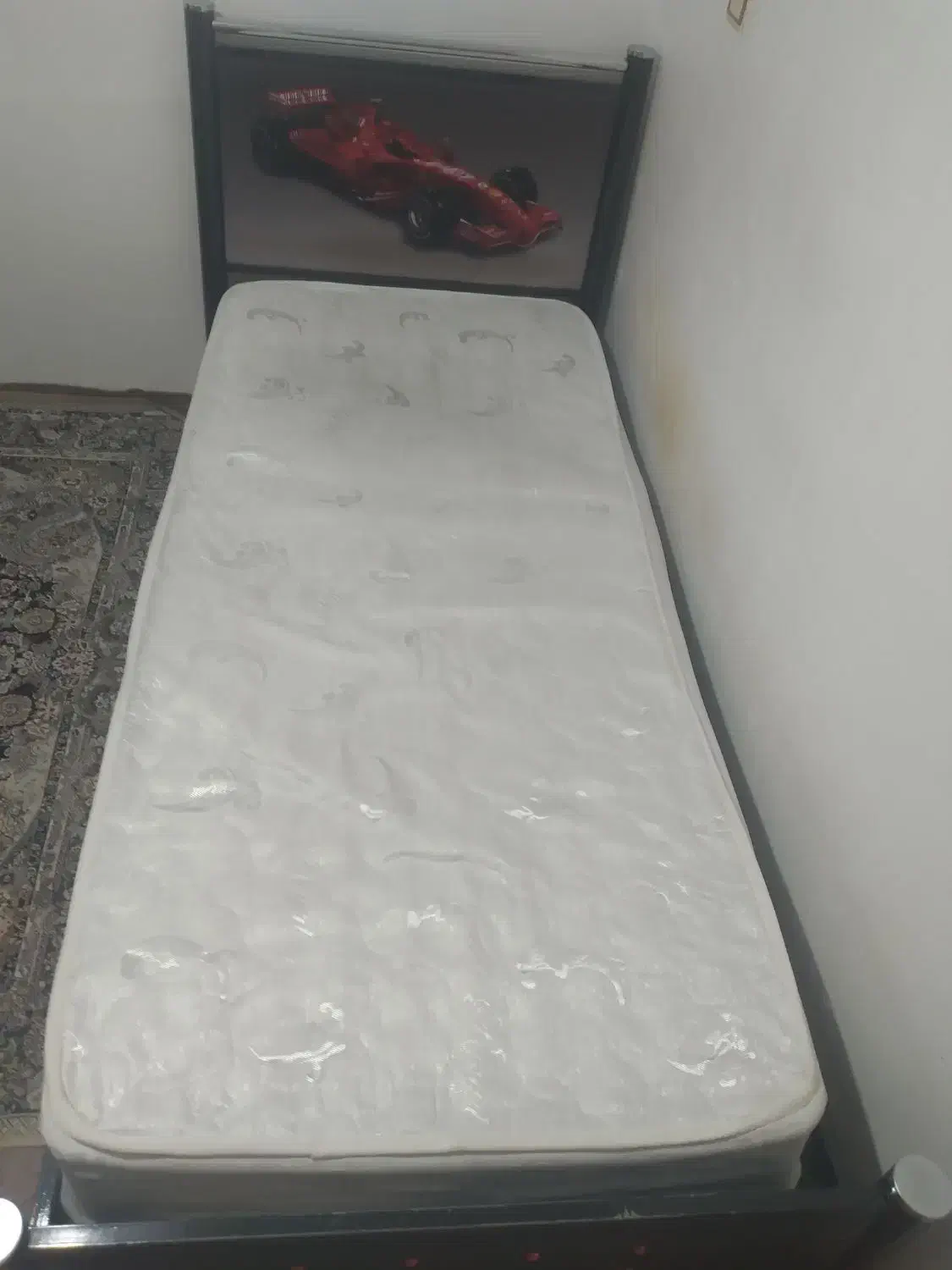 تخت خواب|تخت و سرویس خواب|ویلکیج, |دیوار