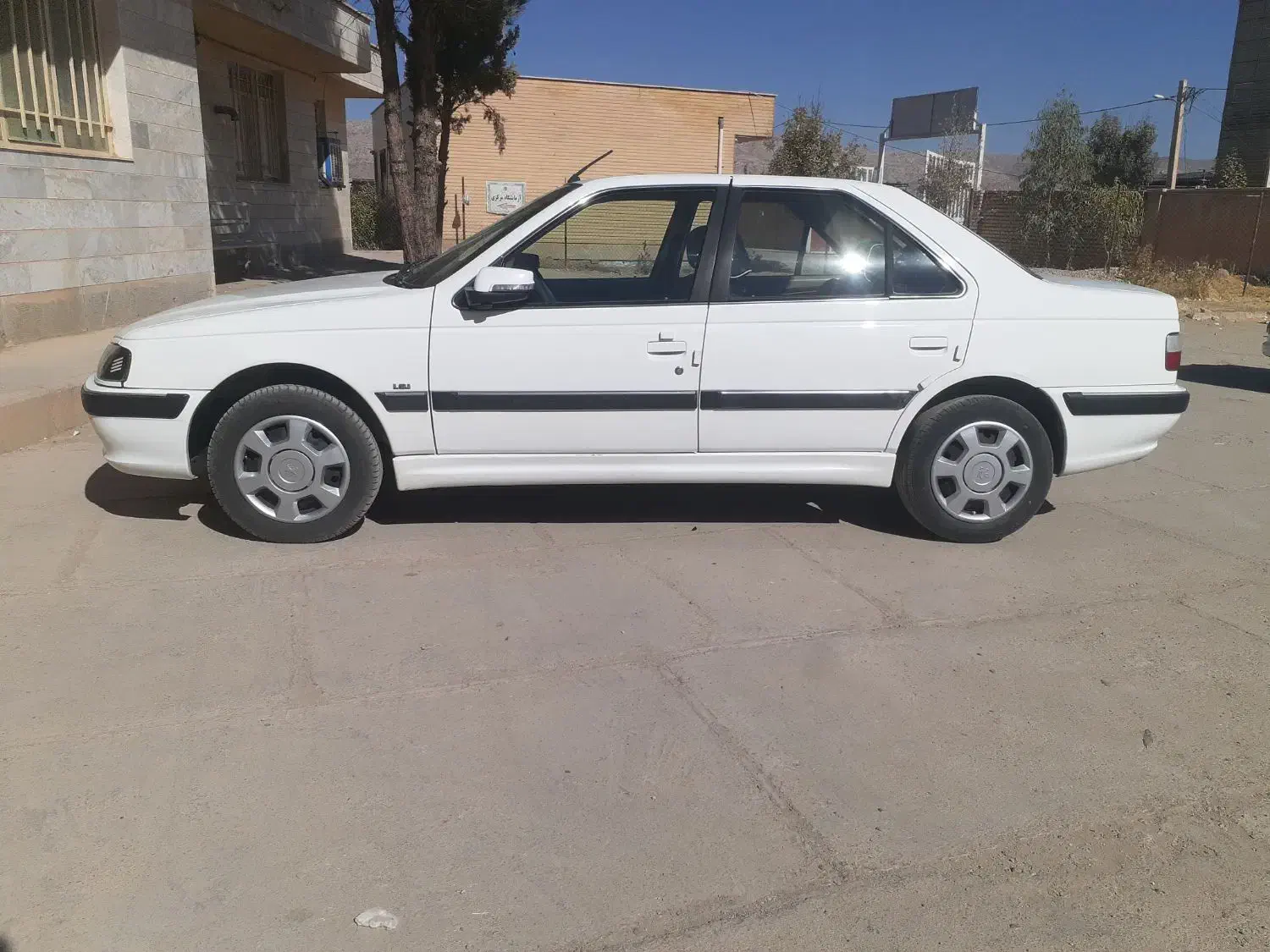 پژو پارسTU5 خشک|خودرو سواری و وانت|کوهدشت, |دیوار