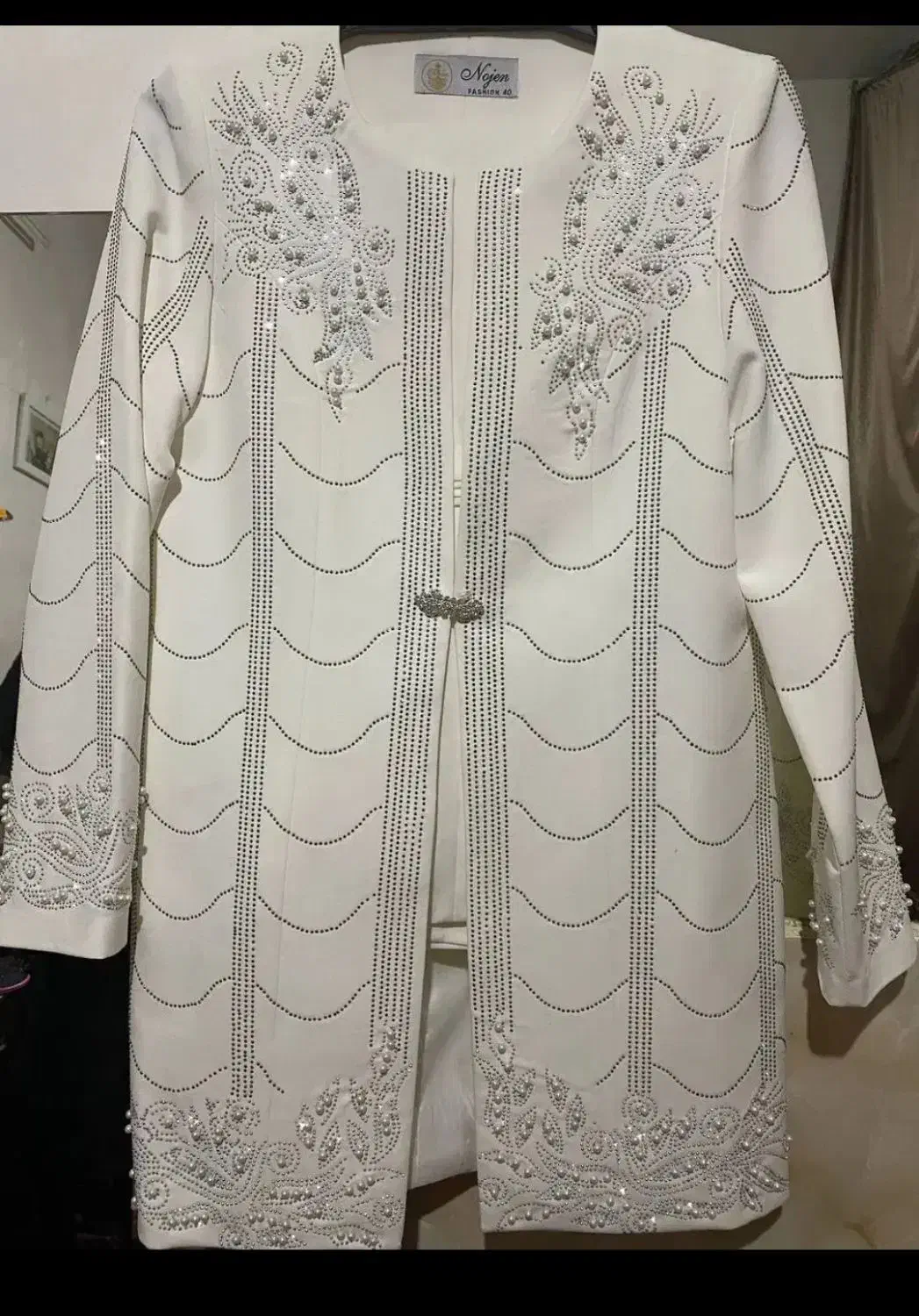 کت مجلسی درحد نو|لباس|قرچک, زیبا شهر|دیوار