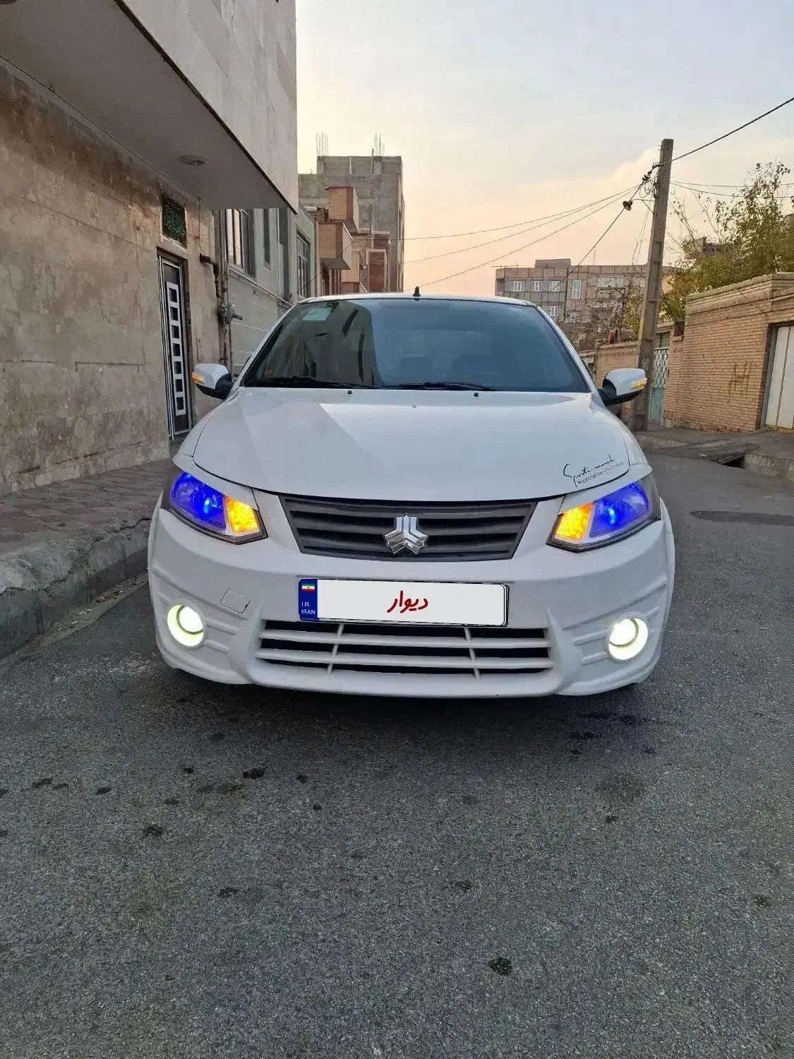 ساینا مدل ۹۹ در حد خشک بدون رنگ|خودرو سواری و وانت|تبریز, |دیوار