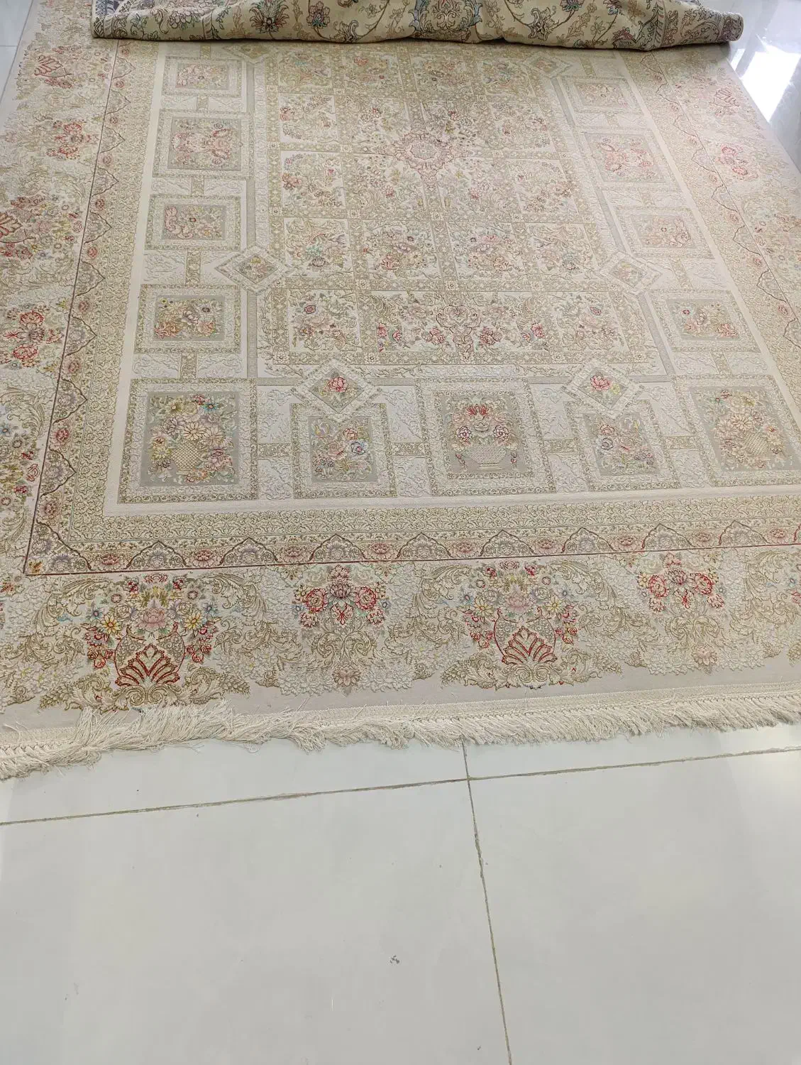 فرش 1200شانه تراکم 3600|فرش|اصفهان, ارغوانیه|دیوار