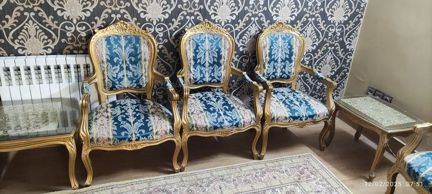 مبل استیل طلایی سرمه ای کلاسیک سلطنتی|مبلمان خانگی و میز عسلی|تهران, شهرک شهید باقری|دیوار