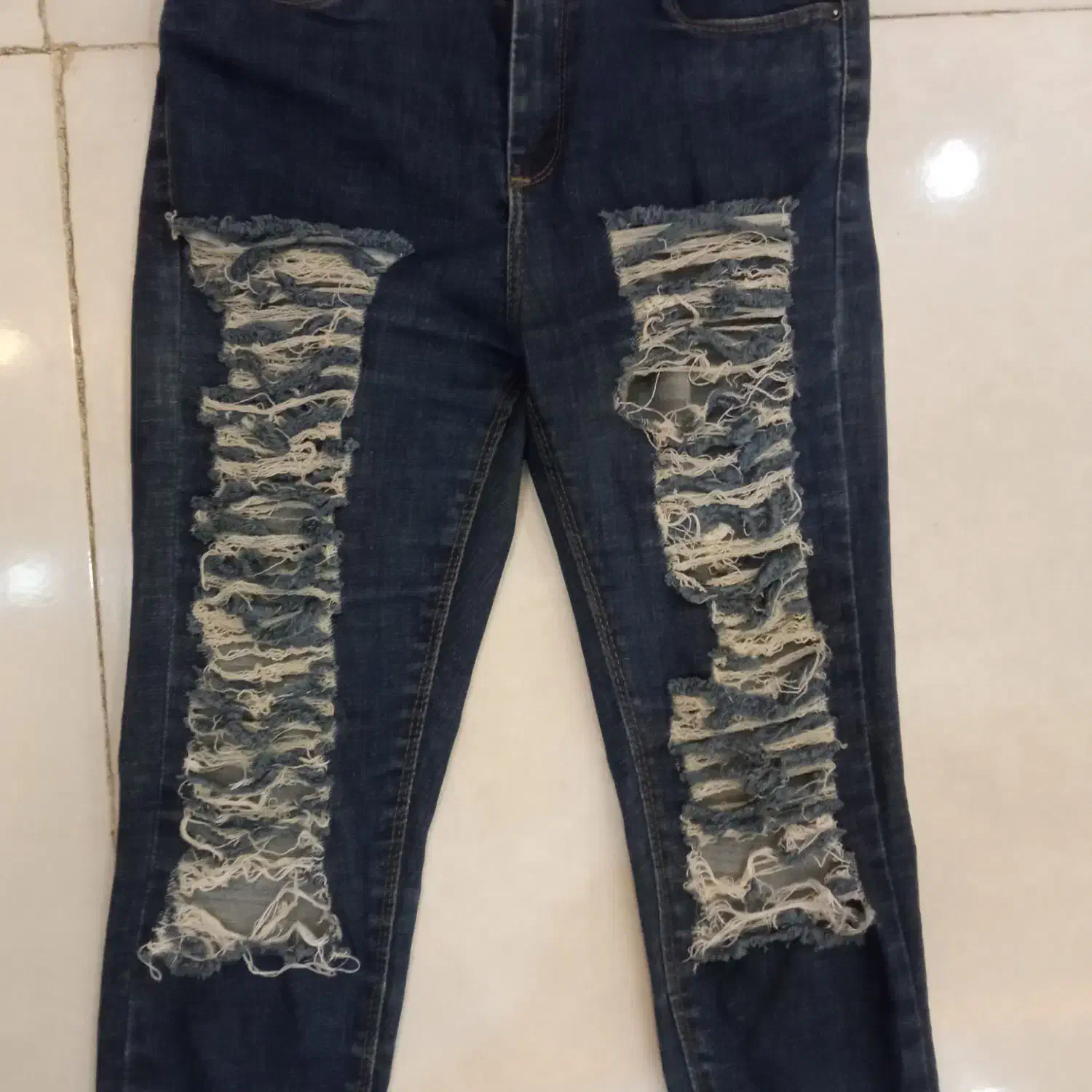 لباس|لباس|صدرا-فارس, فاز ۲|دیوار