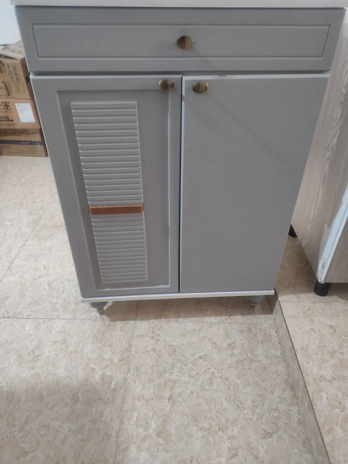 جاکفشی|جاکفشی، کمد، دراور|خرمآباد, |دیوار