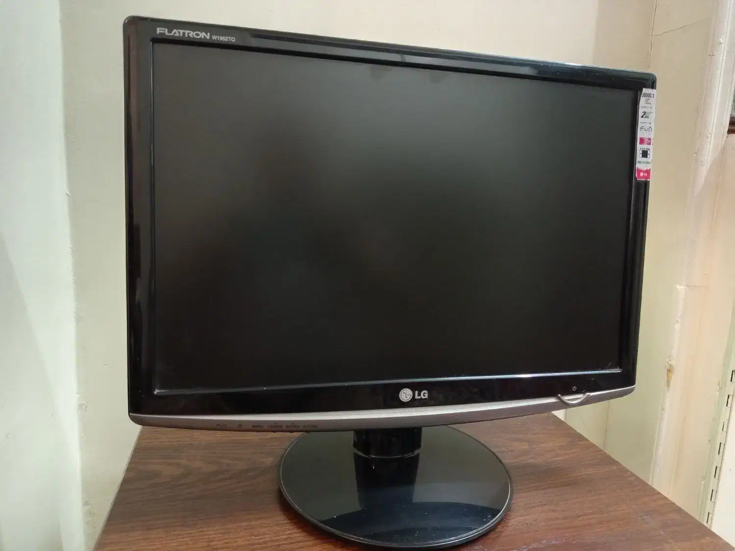 مانیتور ال جی ۱۹ اینچ ال سی دی|قطعات و لوازم جانبی رایانه|اصفهان, سرتاوه|دیوار