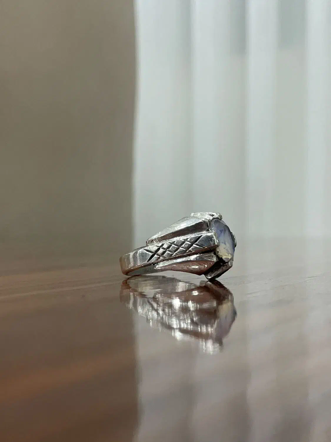 انگشتر نقره|کلکسیون اشیاء عتیقه|سقز, |دیوار