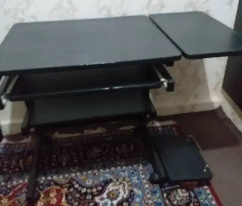 میزتحریر و کامپیوتر|میز تحریر و کامپیوتر|ابهر, |دیوار