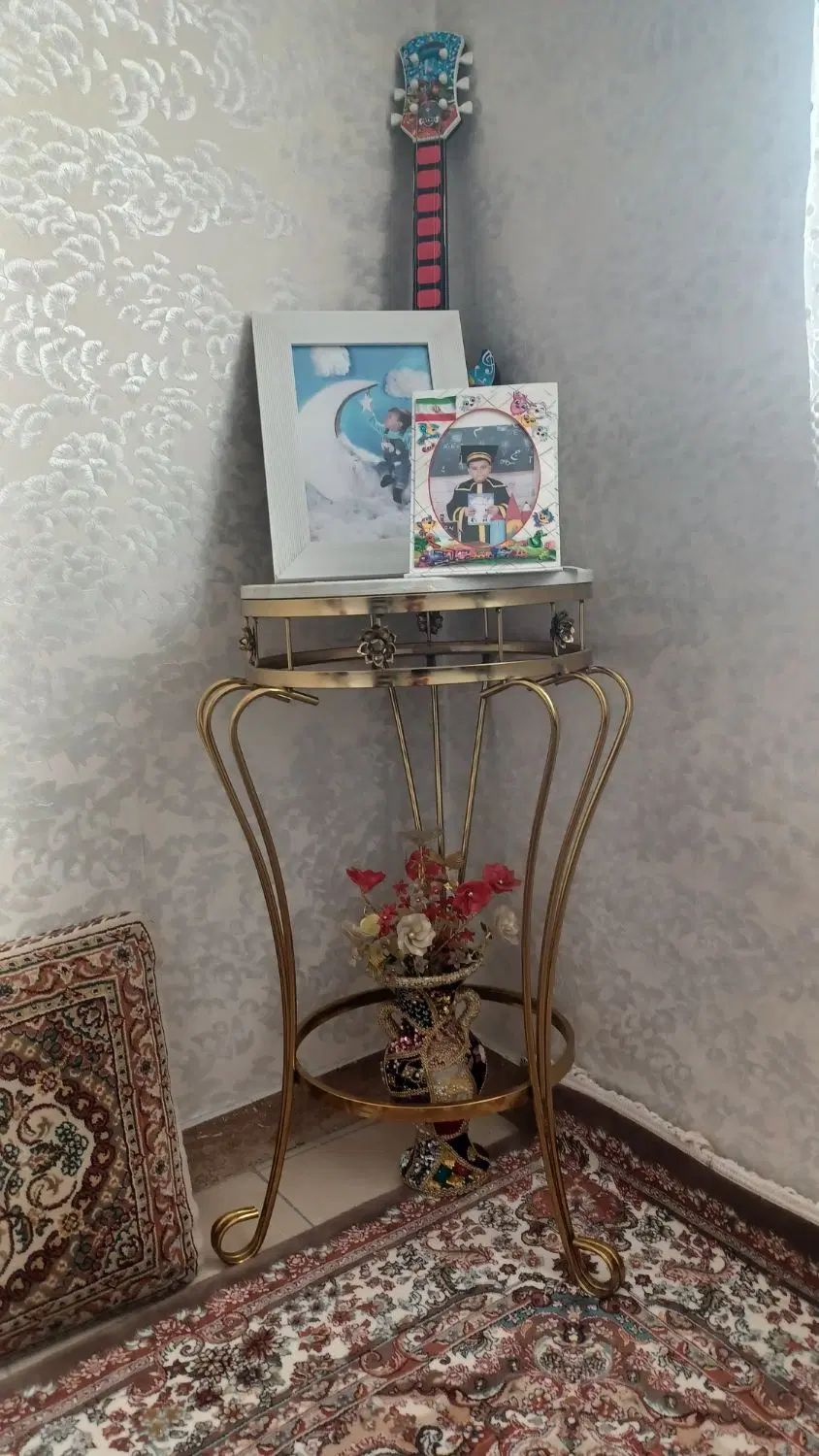 میز تلفن درحد نو ۲ملیون و ۳۰۰ تخفیف پای معامله|میز تلفن|تهران, گلچین|دیوار