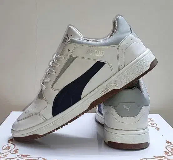 کتونی سایز بزرگ|کیف، کفش، کمربند|بروجرد, |دیوار