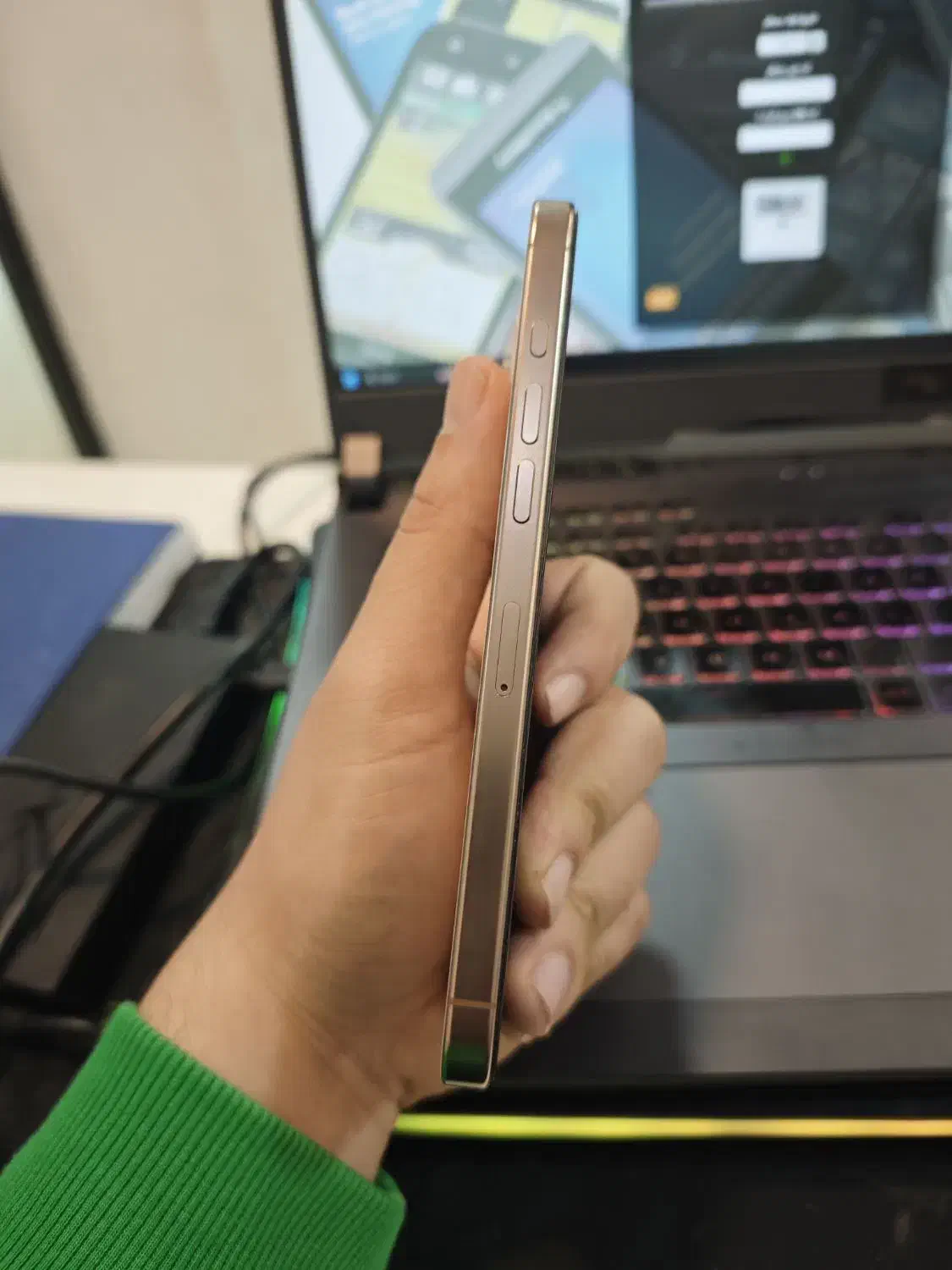 iphone 16 max باتری۱۰۰|موبایل|کرج, گوهردشت|دیوار