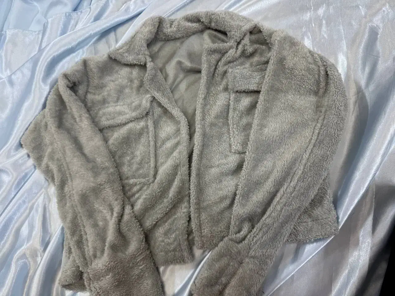 کت تدی|لباس|بیرجند, |دیوار