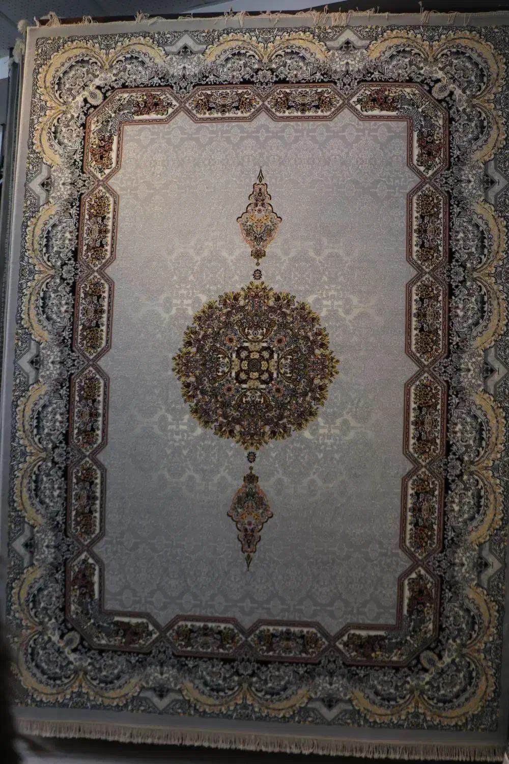 فرش ۹‌متر اصلی ضمانتی|فرش|گلبهار, شهر جدید گلبهار|دیوار