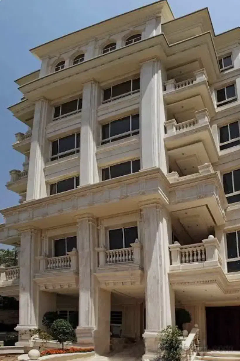 واحد۳۲۰متری/بلوار بعثت/زیر قیمت|فروش آپارتمان|همدان, |دیوار