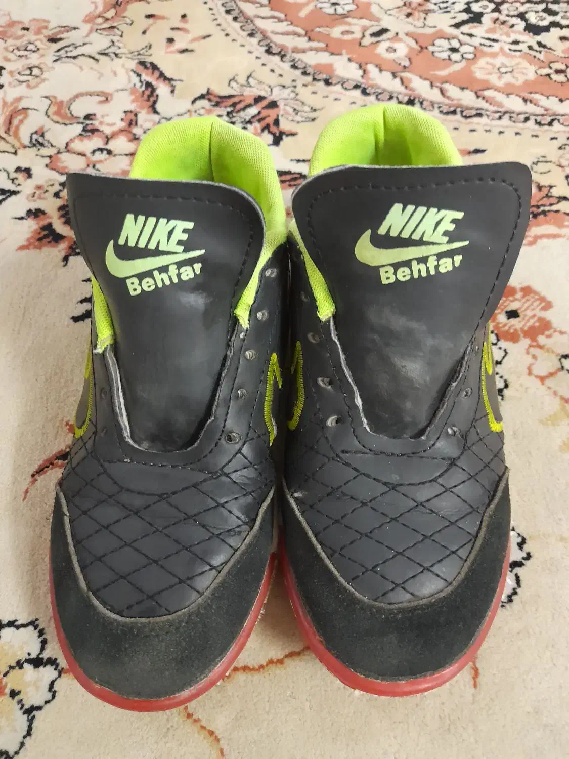 کفش ورزشی|کیف، کفش، کمربند|قم, باجک یک|دیوار