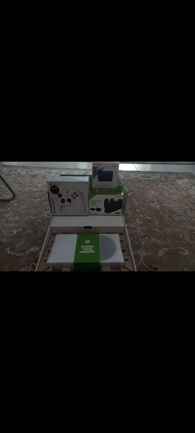xbox series s در حد آکبند دو دسته|کنسول، بازی ویدئویی و آنلاین|کرج, مصباح|دیوار