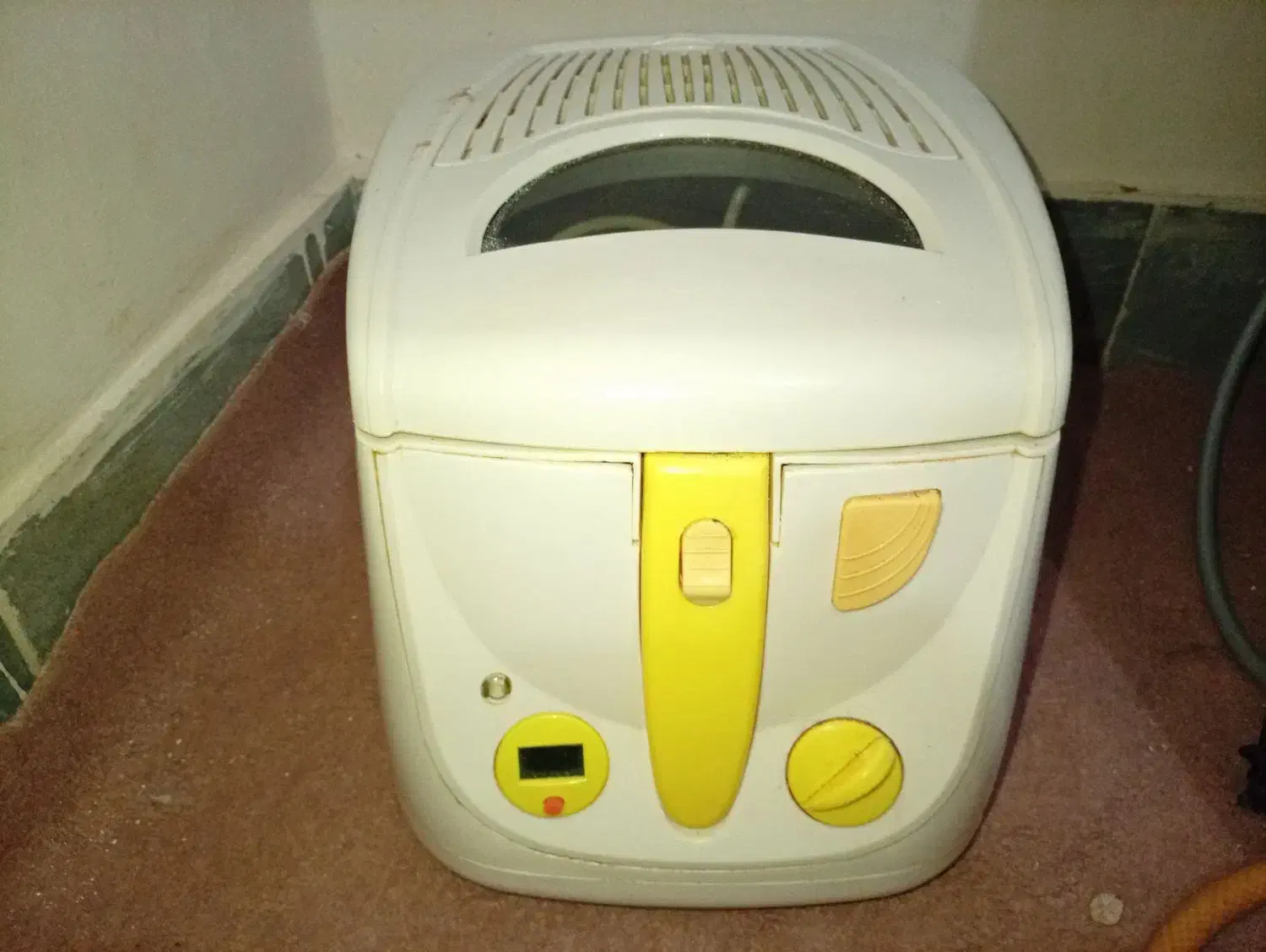 سرخ کن در حد نو سالم سالم|اجاق گاز و لوازم برقی پخت‌وپز|شاهین‌شهر, شهرک ردانی پور|دیوار