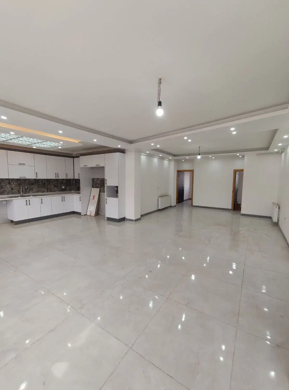 طبقه اول نوسازراه جداباپارکینگ 3خواب در کوچه روحی|فروش آپارتمان|لنگرود, |دیوار