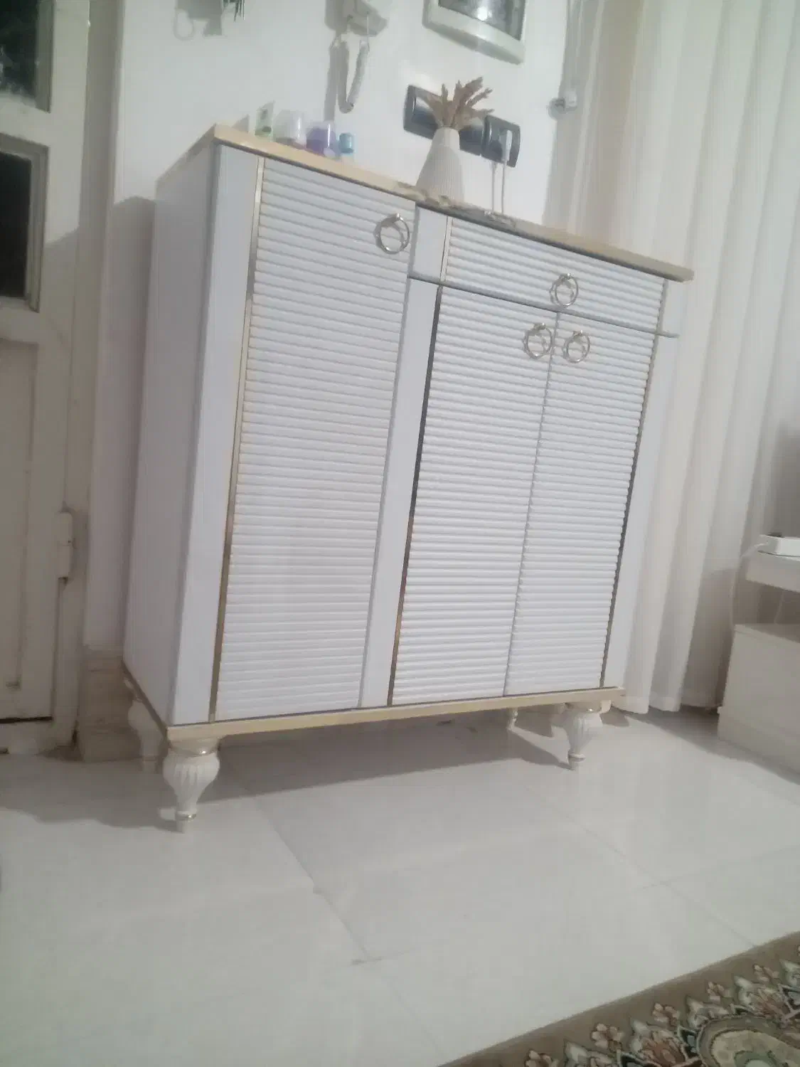 چاگفشی درحد نو|جاکفشی، کمد، دراور|اسفراین, |دیوار