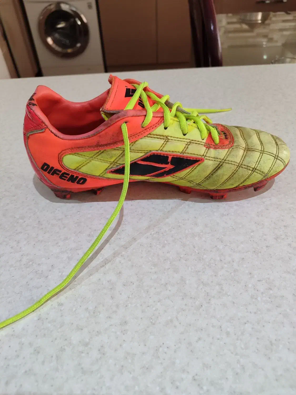 کفش فوتبال|کیف، کفش، کمربند|کرج, حیدرآباد|دیوار