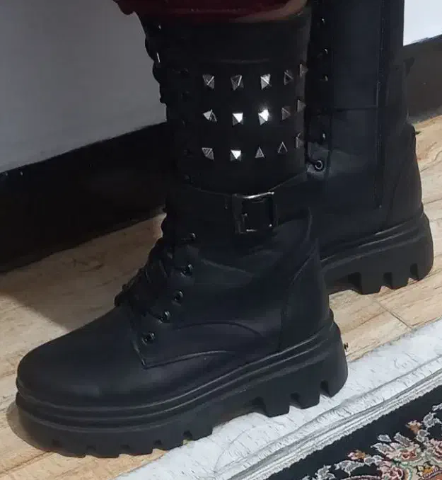 نیم بوت|کیف، کفش، کمربند|جویبار, |دیوار