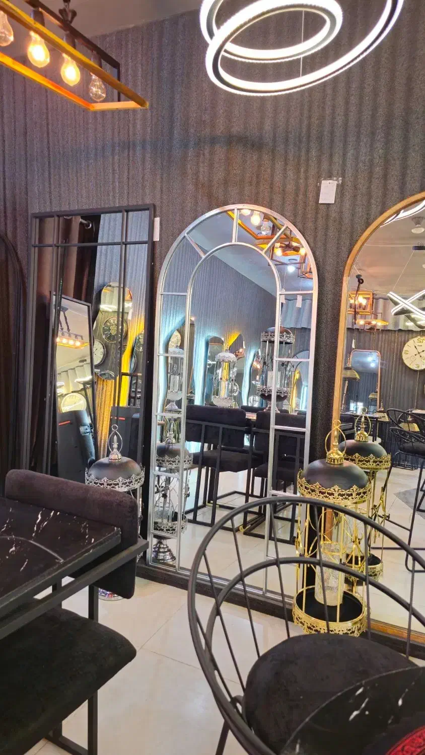 فروش انواع آینه های قدی چوبی ، فلزی ، دفرمه|آینه|اصفهان, احمدآباد|دیوار