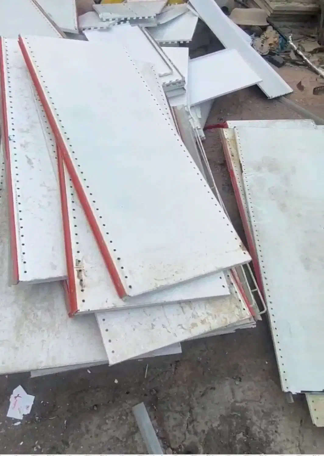 مقداری قفسه فروشگاهی بفروش میرسد|فروشگاه و مغازه|اهواز, ۲۵۴دستگاه|دیوار