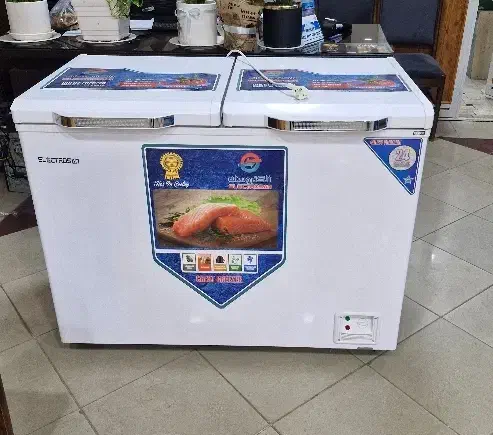 فریزر صندوقی تراکمی دو درب|یخچال و فریزر|قم, باغ شازده|دیوار