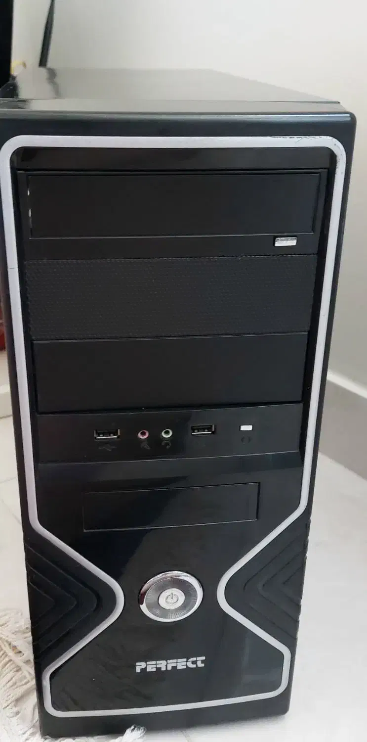 کیس + مانیتور + کیبورد + اسپیکر|رایانه رومیزی|تبریز, |دیوار