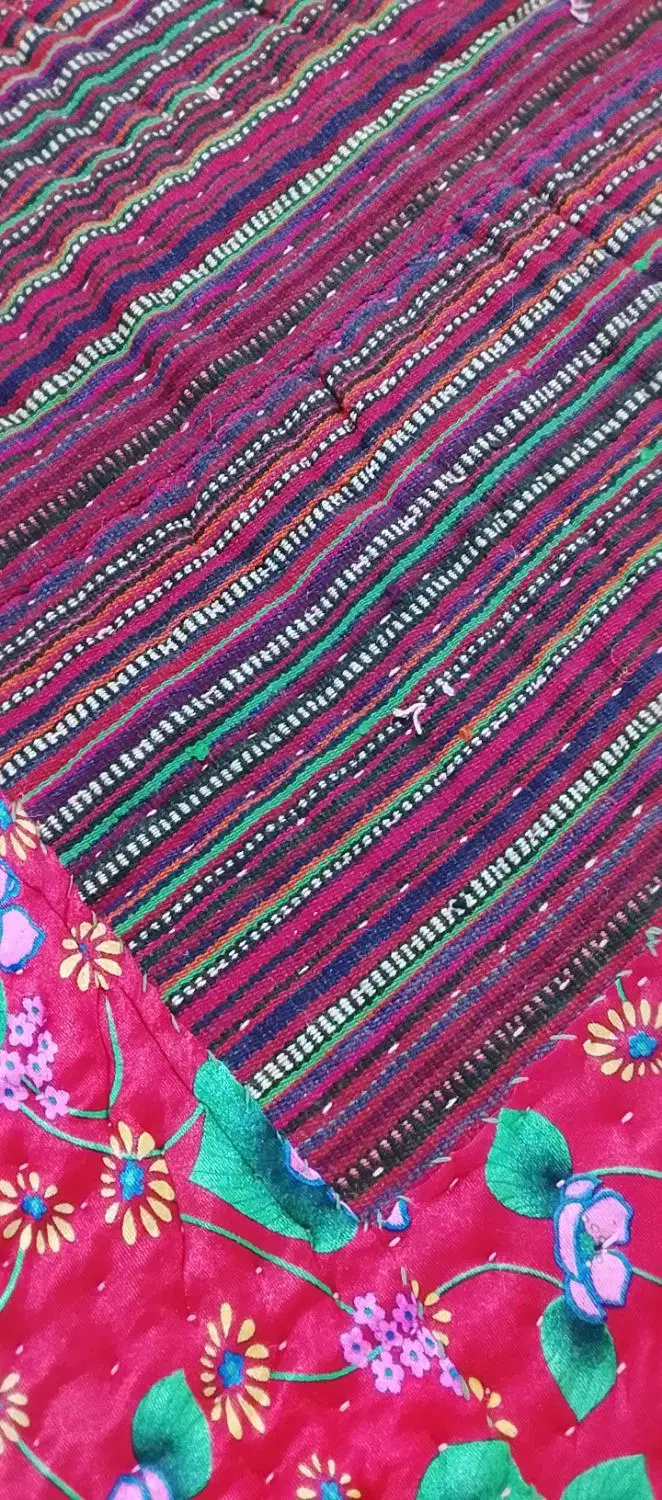 لحاف جاجیم دست بافت خواصیت درمانی|رختخواب، بالش، پتو|الیگودرز, |دیوار