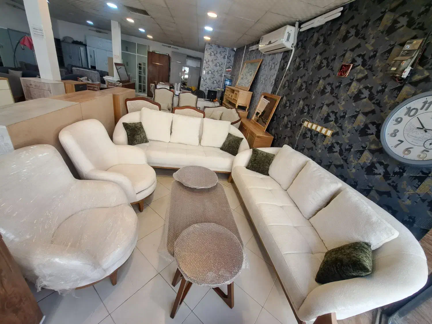 تعویض مبلمان نو با کهنه|مبلمان خانگی و میز عسلی|اشتهارد, |دیوار