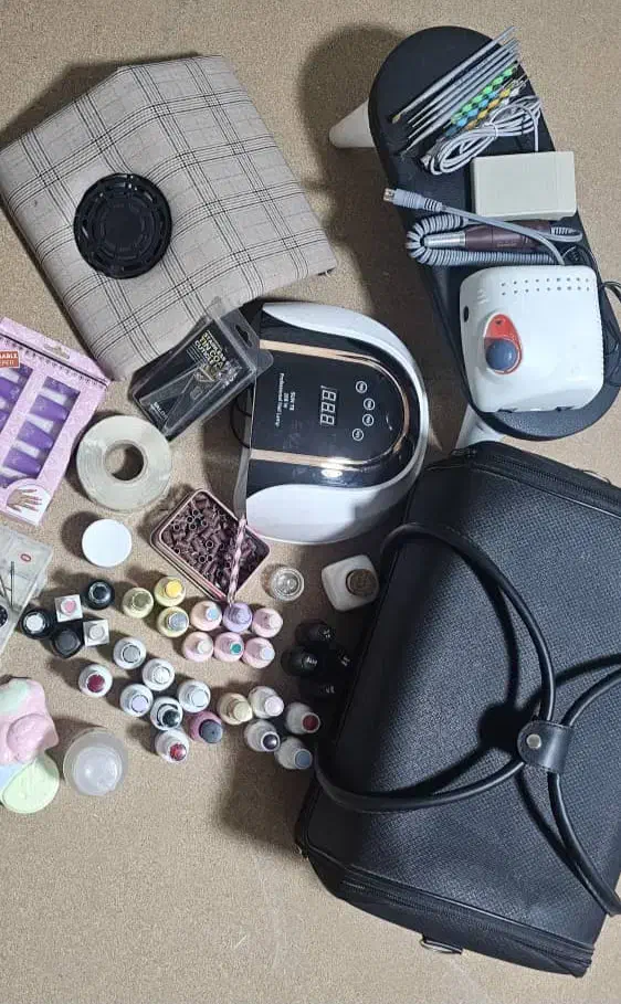 وسایل ناخن|آرایشگاه و سالن‌های زیبایی|هشتگرد, شهرک ولیعصر (مصلی)|دیوار