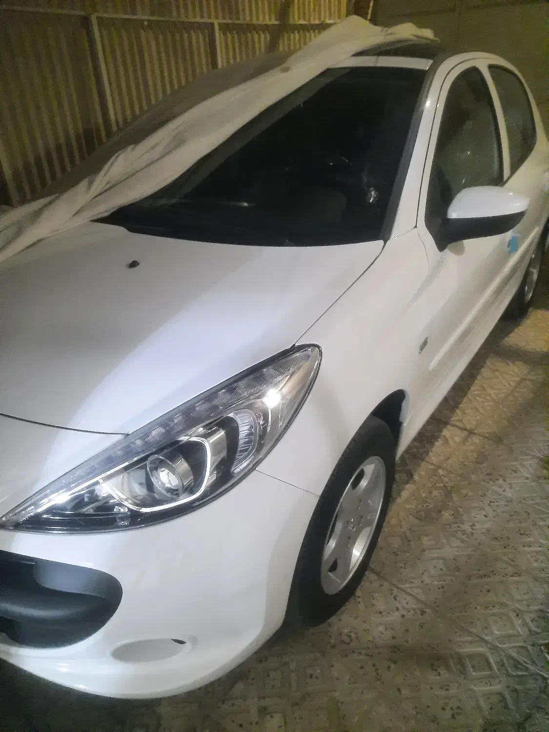 پژو ۲۰۷i پانوراما اتوماتیک TU5P سقف شیشه ای|خودرو سواری و وانت|اصفهان, فجر|دیوار