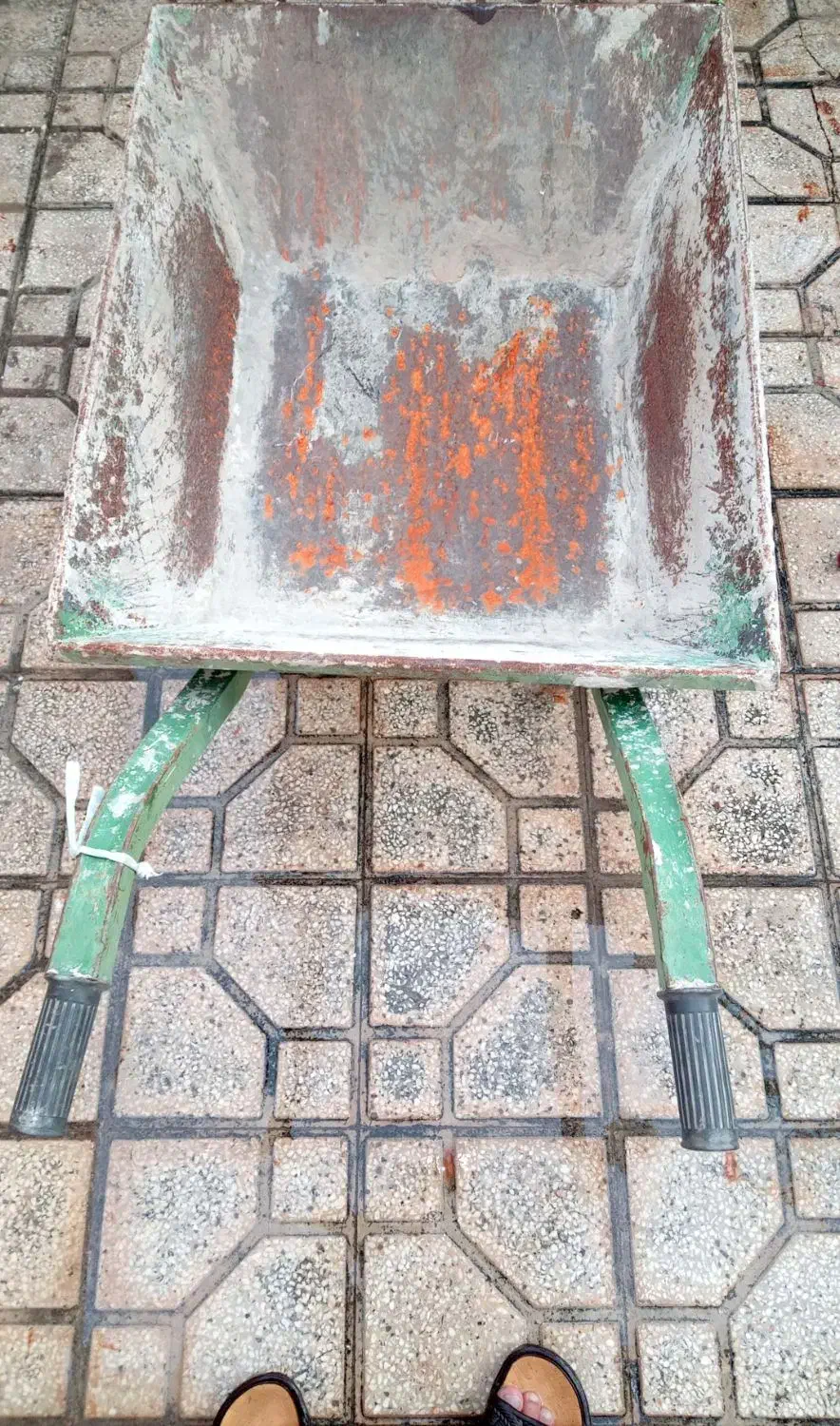 گاری فرقون کارکرده سالم سالم بیل و کلنگ|مصالح و تجهیزات ساختمان|صدرا-فارس, فاز ۲|دیوار