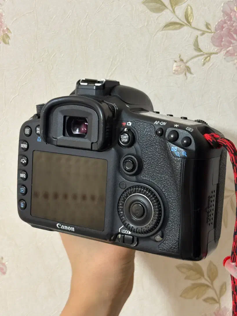 دوربین کانن 7d|دوربین عکاسی و فیلم‌برداری|قم, زنبیل آباد|دیوار