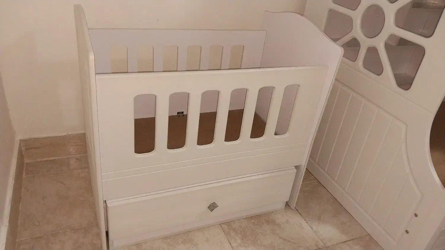 گهواره نو روکش ممبران|تخت و صندلی بچه|شاهرود, |دیوار