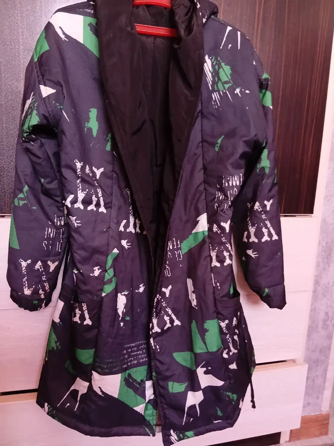 پافر وکاپشن درحدنو|لباس|شاهینشهر, برخوار غرب|دیوار