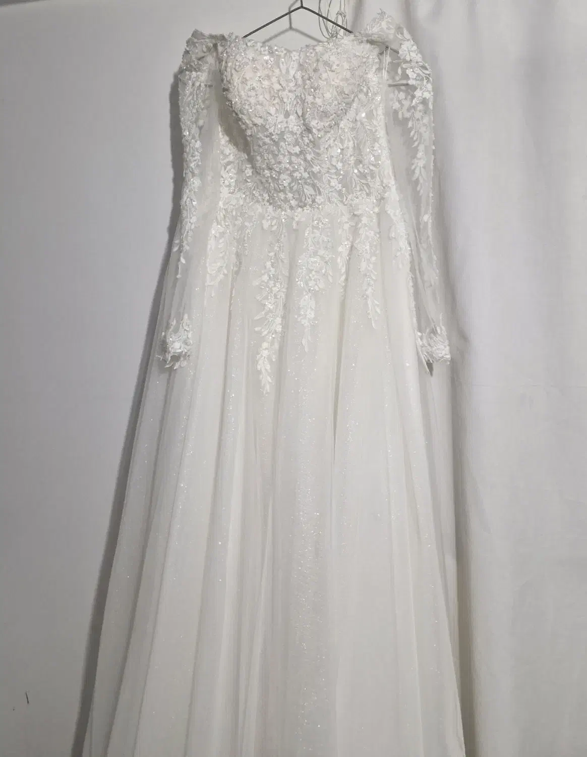 لباس عروس|لباس|قروه, |دیوار