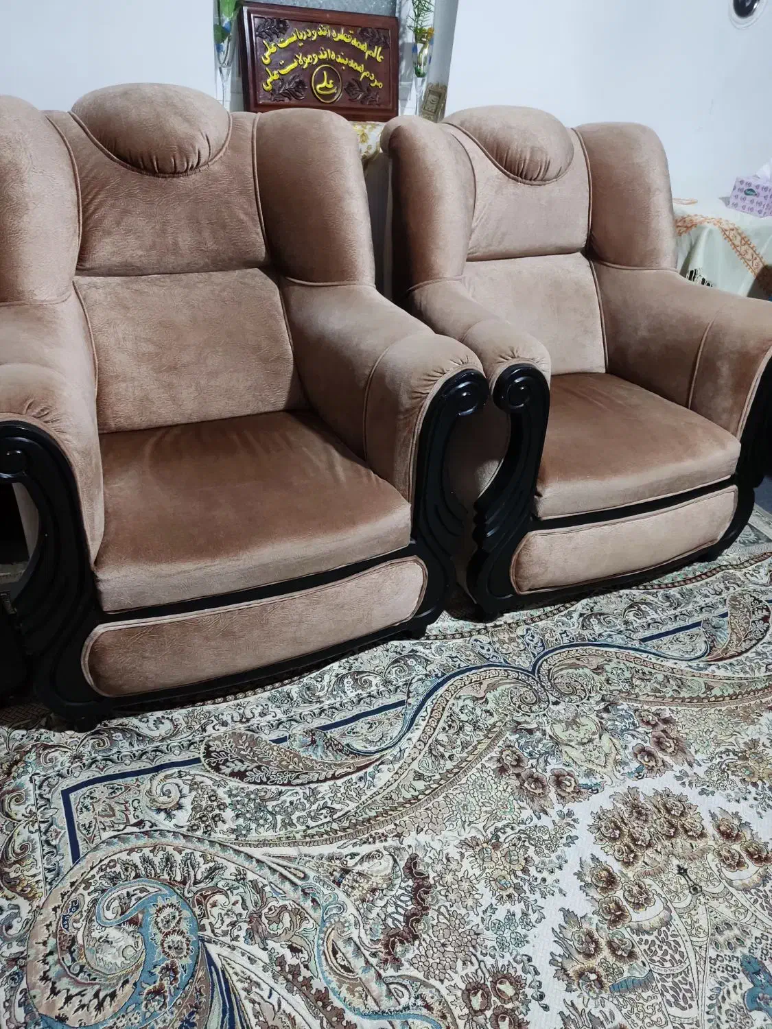 مبل 7 نفره دسته چوبی در حد نو|مبلمان خانگی و میز عسلی|زیرآب, |دیوار