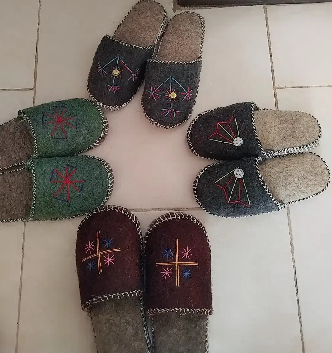 پاپوش های نمدی فروش به صورت تک و عمده|کیف، کفش، کمربند|صدرا-فارس, فاز ۱|دیوار