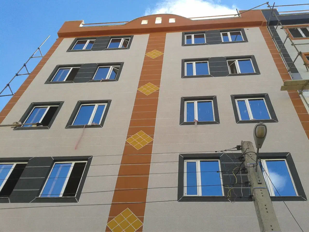 رنگ آمیزی نما.کنتیکس.منیرال.رنگ اکرالیک.|خدمات پیشه و مهارت|هشتگرد, ینگی امام|دیوار