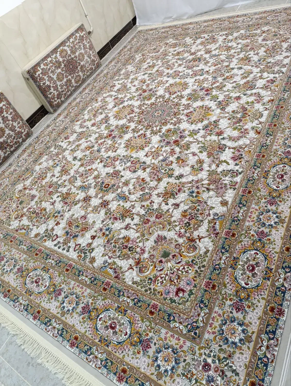 چهار تخته فرش 9 متری|فرش|کرمانشاه, |دیوار