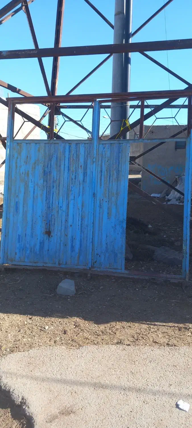 درب آهنی سنگین|مصالح و تجهیزات ساختمان|اردبیل, |دیوار