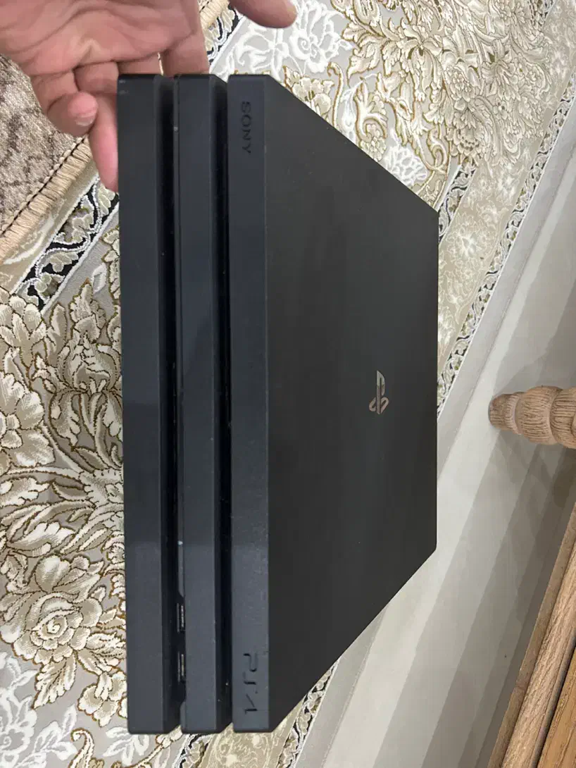Ps4 pro 1 tb پی اس فور یک ترا پرو|کنسول، بازی ویدئویی و آنلاین|مشهد, نرگس (شهرک غرب)|دیوار