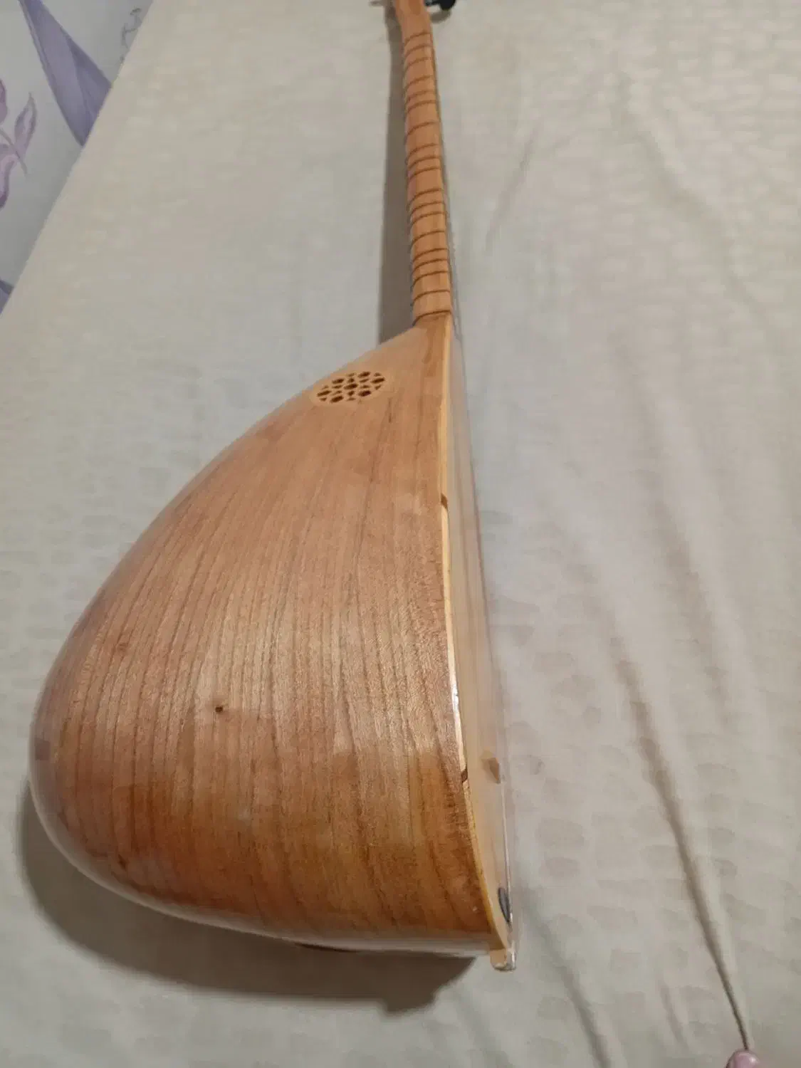 ساز باغلاما آموزشی|سازهای سنتی|ارومیه, |دیوار