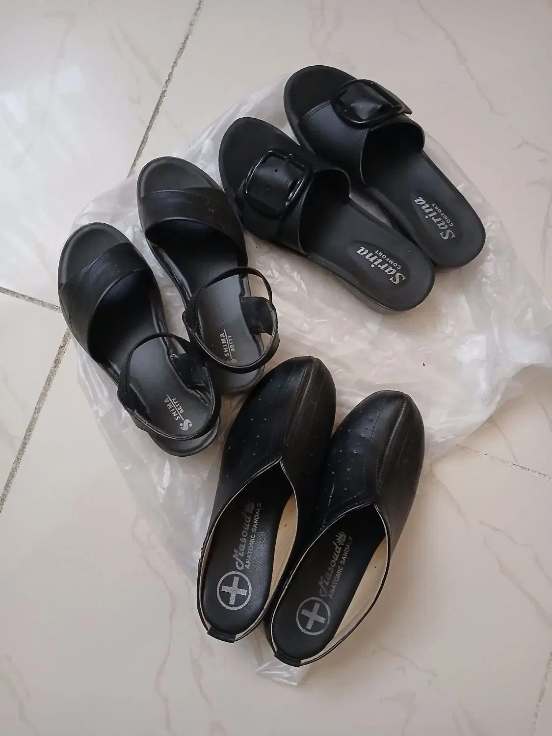 کفش|کیف، کفش، کمربند|اصفهان, برازنده|دیوار